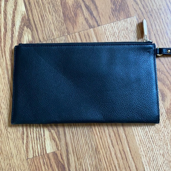 Michael Kors wristlet - Picture 7 of 7